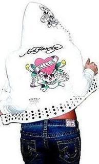 [img width=193 height=320]http://i353.photobucket.com/albums/r379/madzieee/g.jpg[/img]