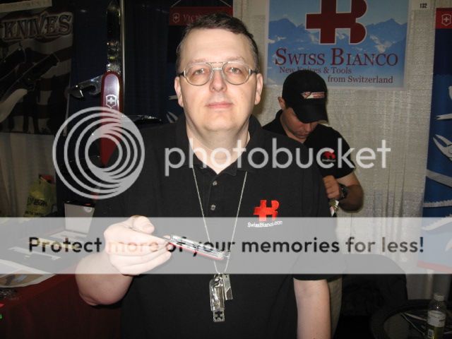 BladeShow2012019.jpg